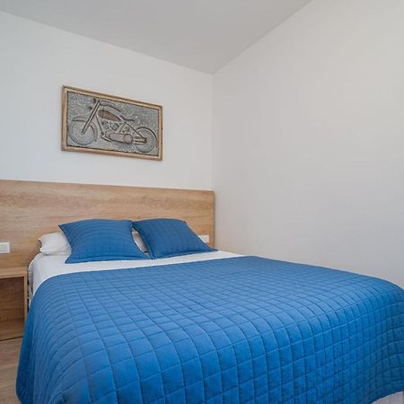 Nido 380G Appartement Roses Buitenkant foto